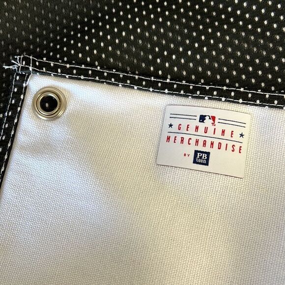 Pottery Barn Teen Giants MLB™ Team Tapestry - Picture 3 of 5